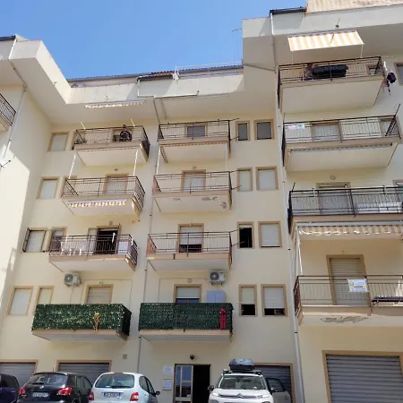 Apartment A Casa Di Alina Scalea